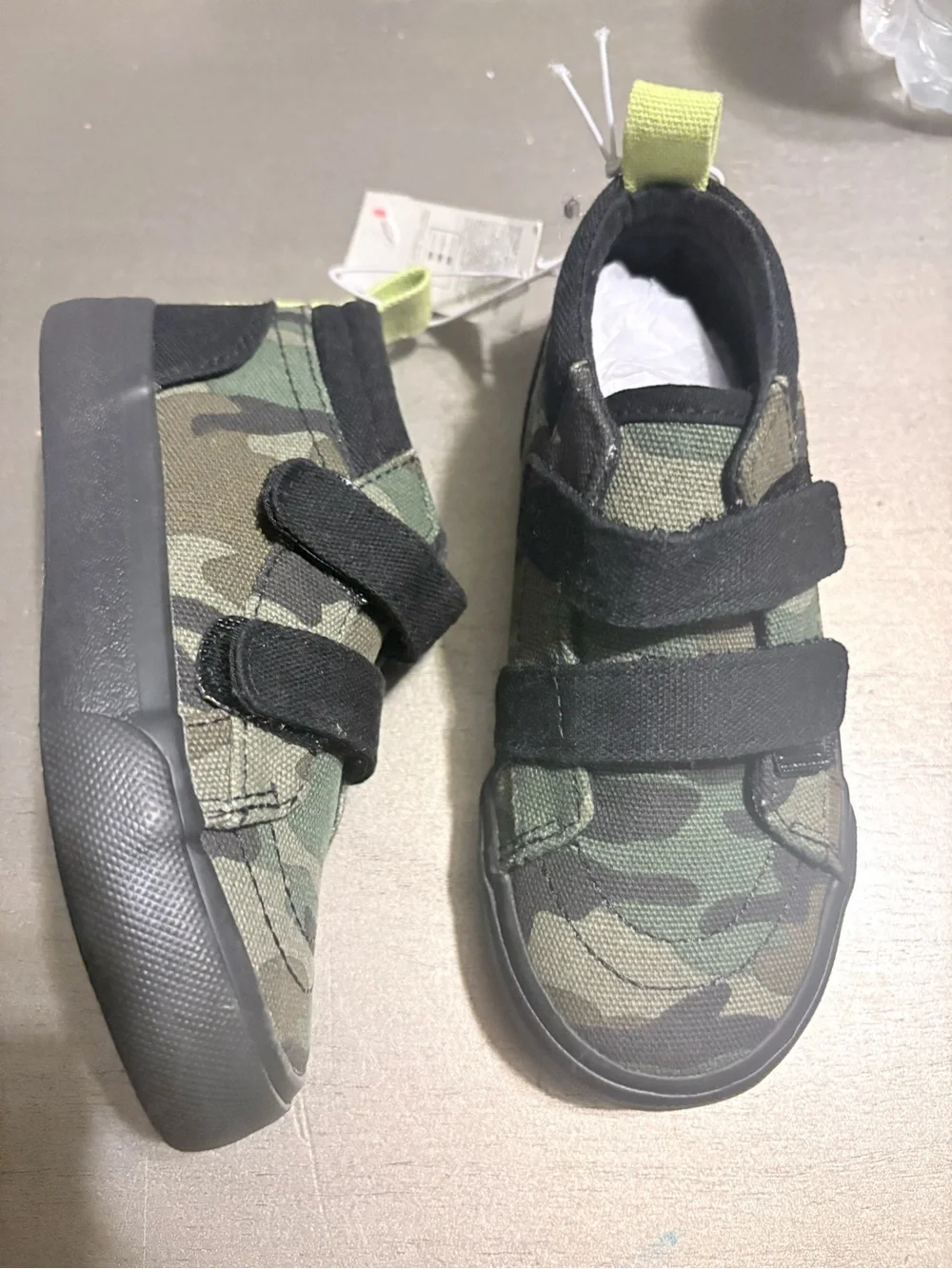 Old Navy Kids Camouflage Velcro Sneakers - Green with Black Straps